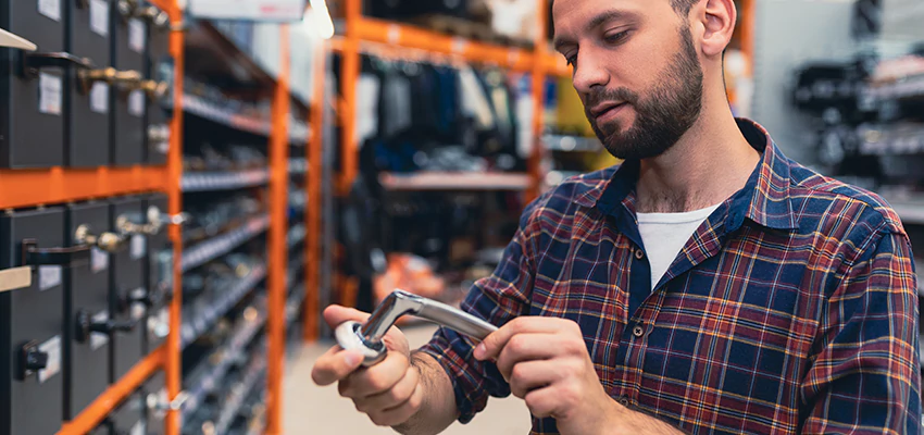 Locksmith For Retail Stores Lockout Services in Fairview, California